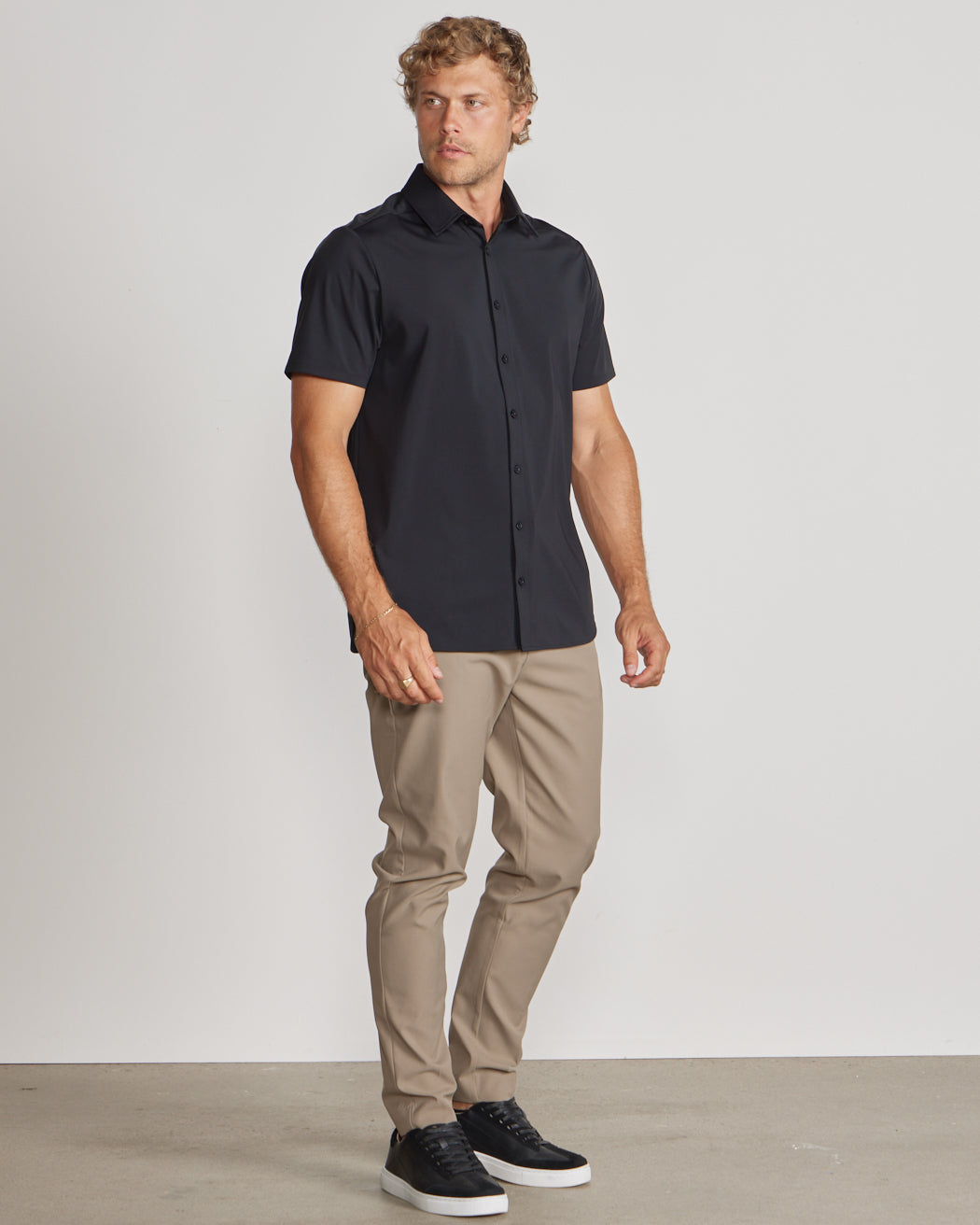 Executive Stretch 2.0 Short Sleeve Button Down