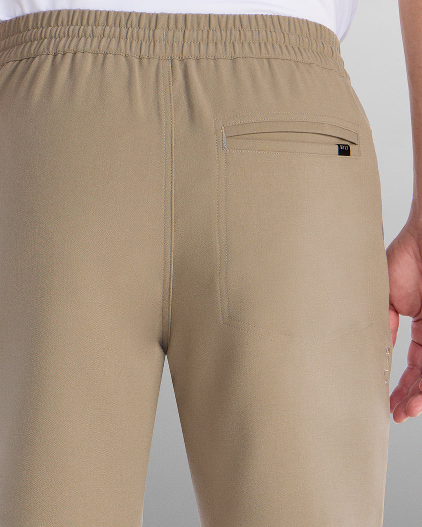 Executive 2.0 Tie Waist Short